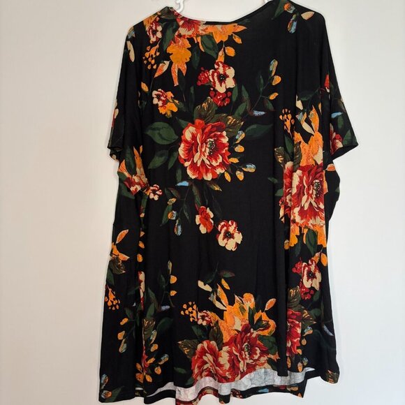 UVPLOVE NEW Short Sleeve V-Neck Faux Wrap Tunic Womens 5XL Floral Black Slimming - Picture 2 of 7